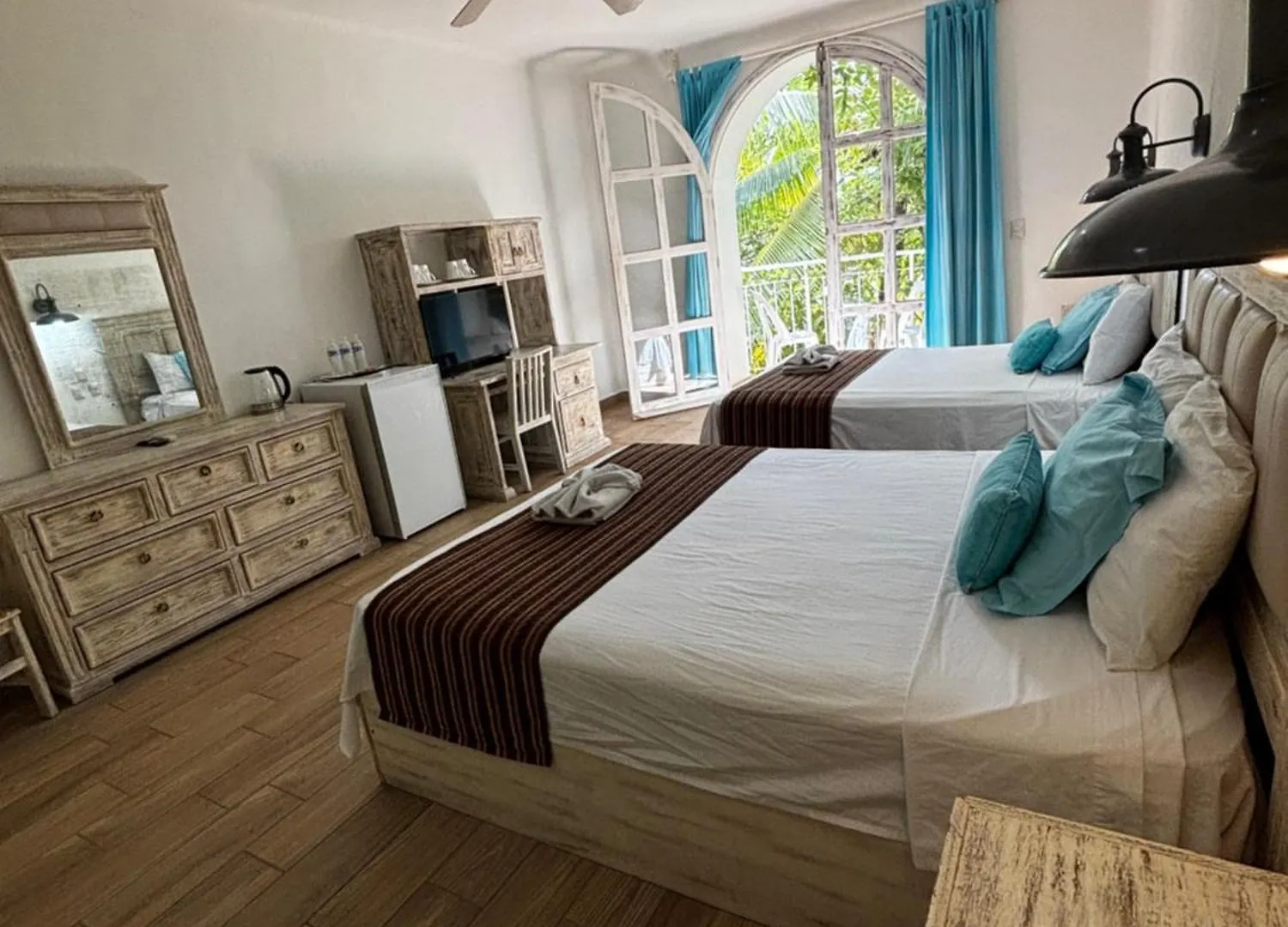 Coco Rio Hotel - Mamitas Beach Area Playa del Carmen